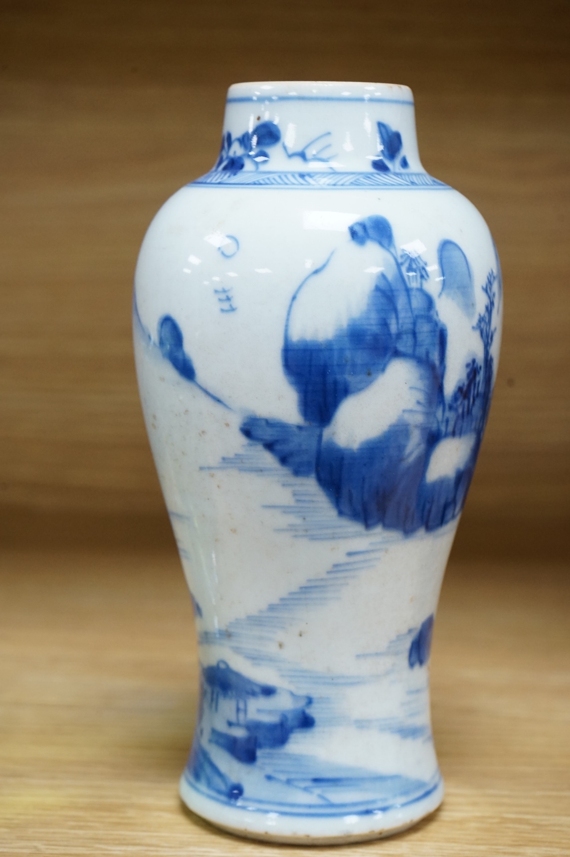 An 18th century Chinese blue and white baluster vase, 17cm